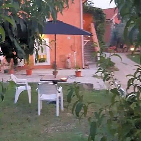 Il Glicine Bed and Breakfast Κιέτι